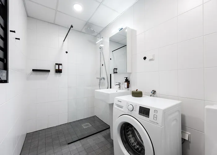 Lootsi With Free Parking Lägenhet *